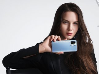 Das Xiaomi Mi 11 sticht vor allem wegen seiner 108-MP-Hauptkamera aus der Masse heraus