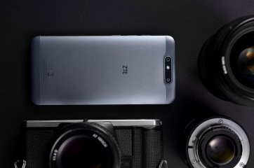 Das ZTE Blade V8 verfügt über eine 13-MP-Kamera mit Autofokus und eine 2-MP-Knipse mit Fixfokus